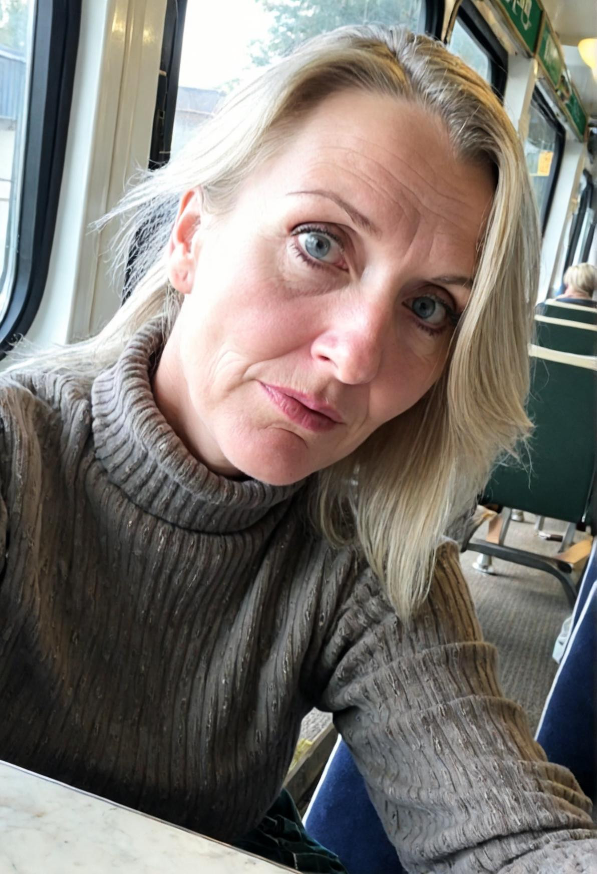 Milena szuka przygody, czatu i namiętności