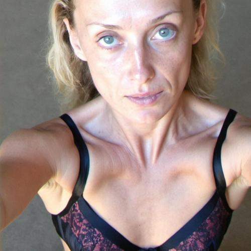 Rozpalona wyobraźnia czat flirt emocje nocna przygoda